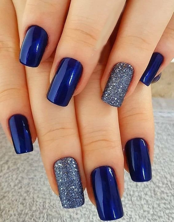 unhas azul