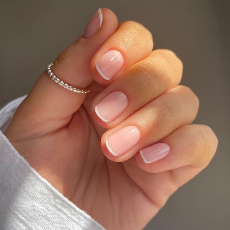 Unhas Elegantes e Simples
