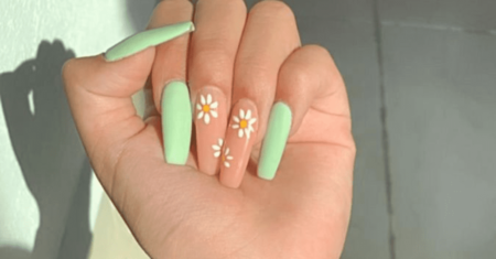 5 Motivos para Fazer as Unhas: Cuide de Si Mesma com Estilo e Saúde