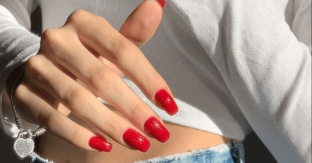 As Tendências em Cores de Esmalte para o Outono/Inverno de 2024: Mantenha Suas Unhas na Moda