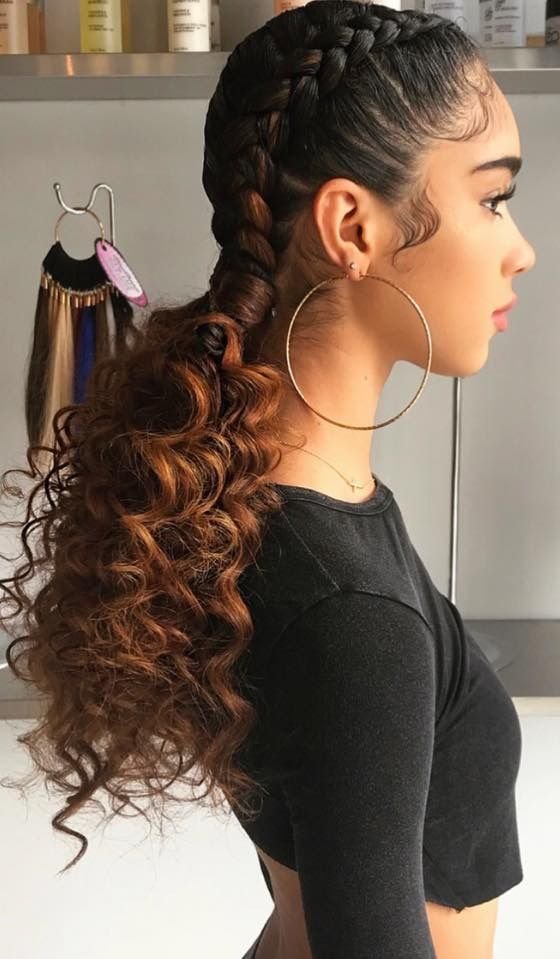  penteado cabelo cacheado preso simples