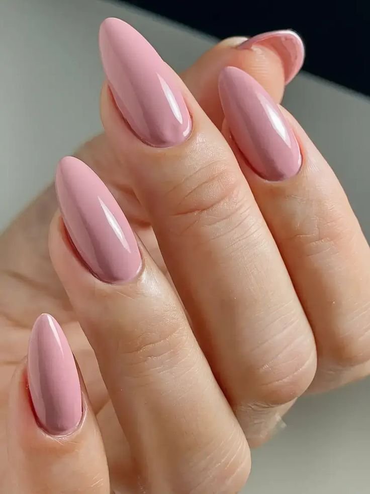 Unhas Almond
